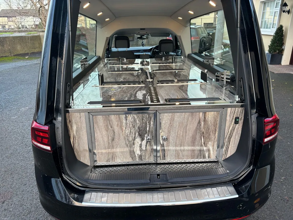 Volkswagen Passat hearse for sale - Image 3