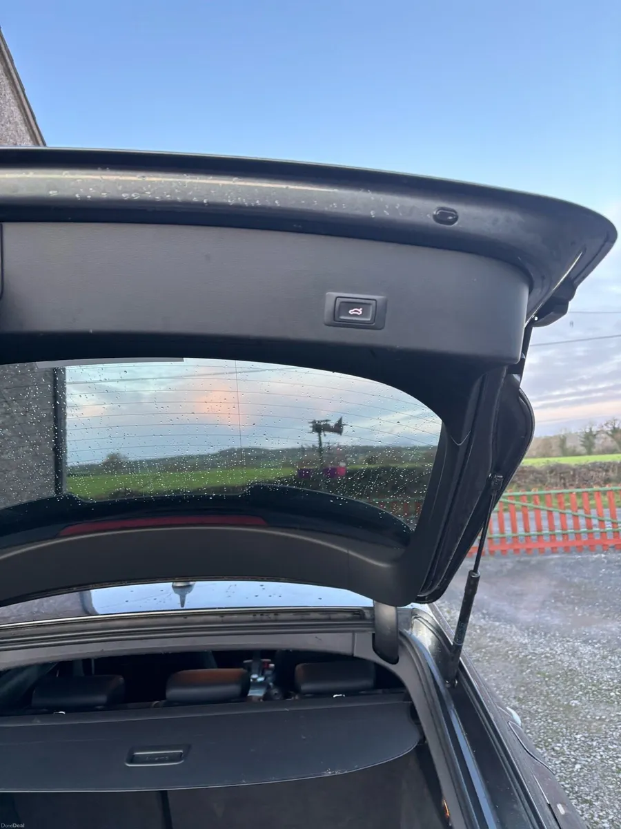 2016 Audi A6 2.0TDI Avant S-line  black-Ed Quattro - Image 4