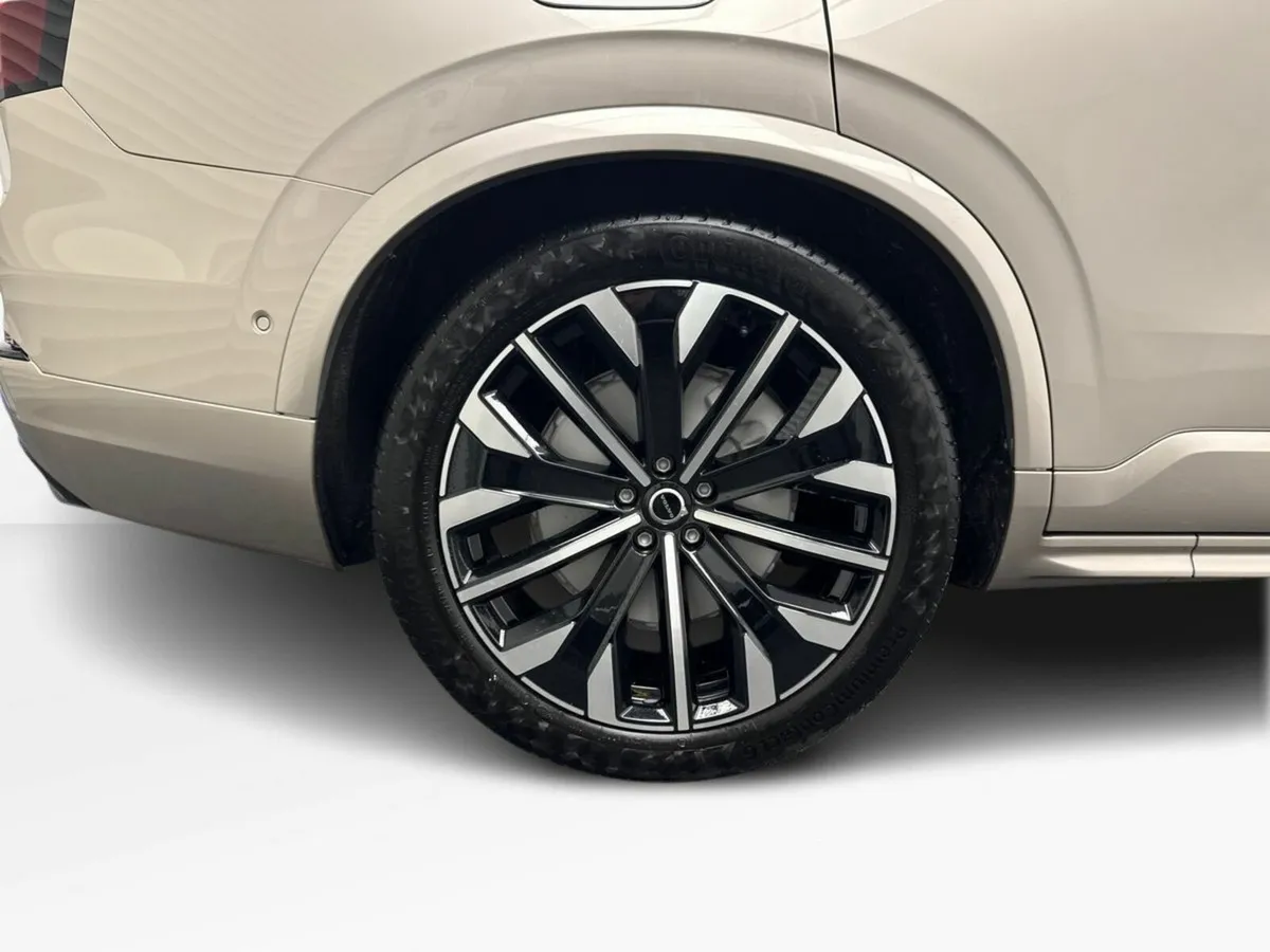 Volvo XC90 T8 PLUS DARK *IN STOCK* €210 P/W ON PCP - Image 5