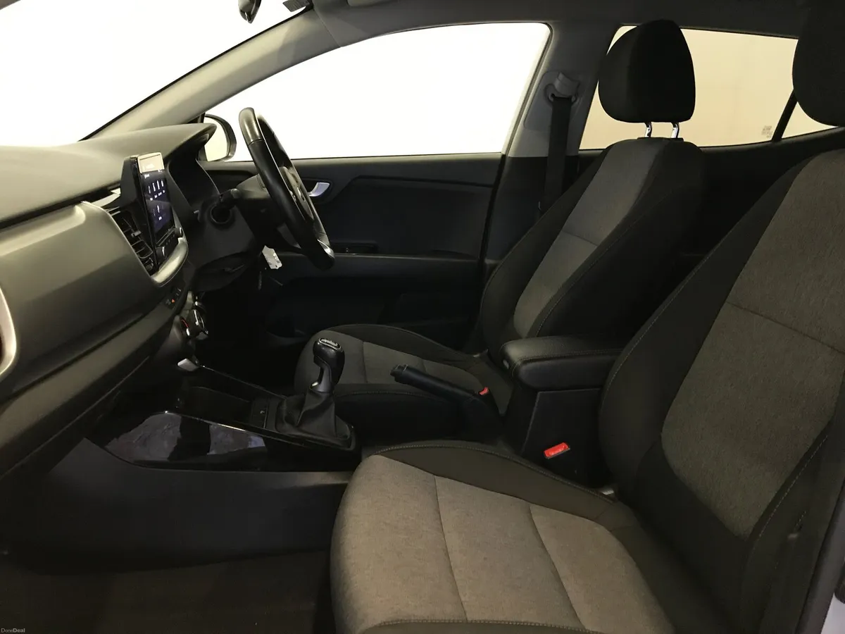 Kia Stonic 2021 - Image 4