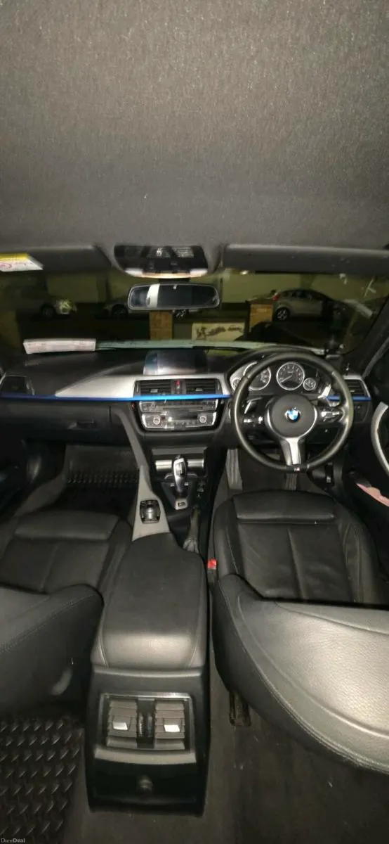 Bmw 330e msport low klms - Image 4