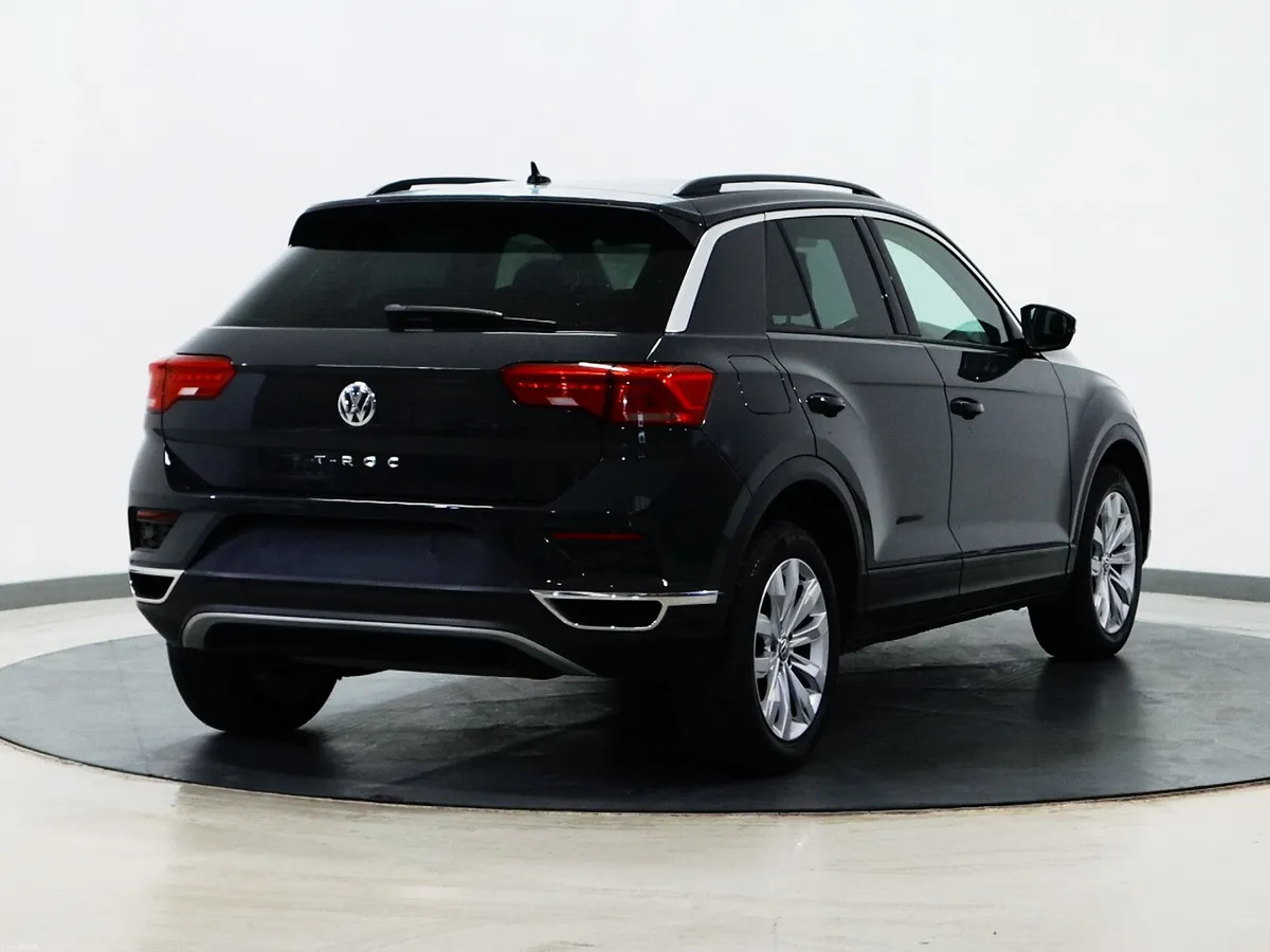 *84* 2018 Volkswagen T-Roc 1.5TSI SE EVO - Image 4