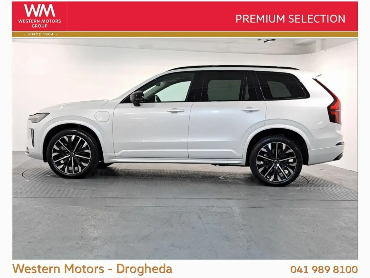 Volvo XC90 "PLUS DARK Model" T8 PHEV AWD Recharge - Image 4