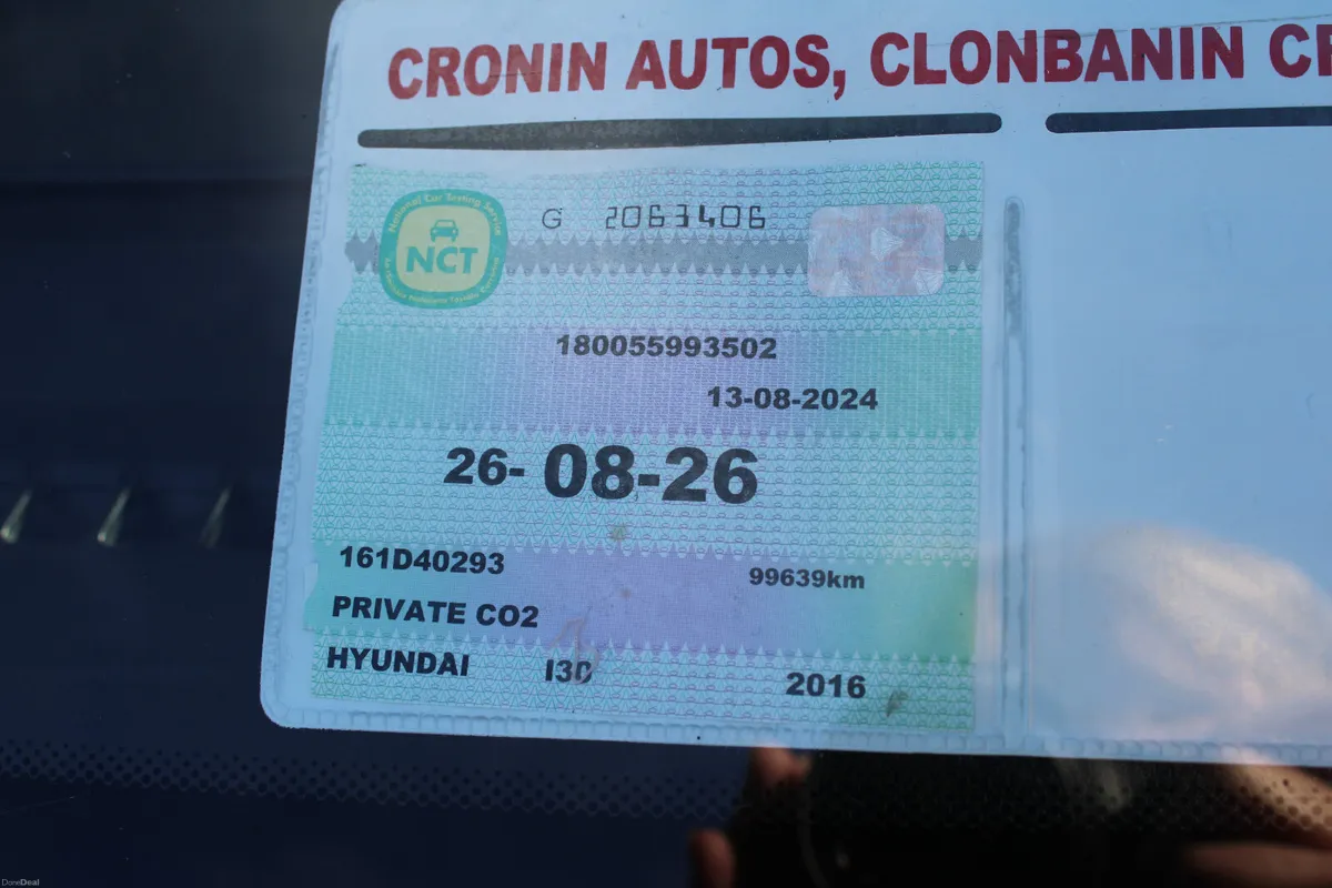 2016 HYUNDAI i30 DELUXE 1.4 5dr.  PETROL - Image 4