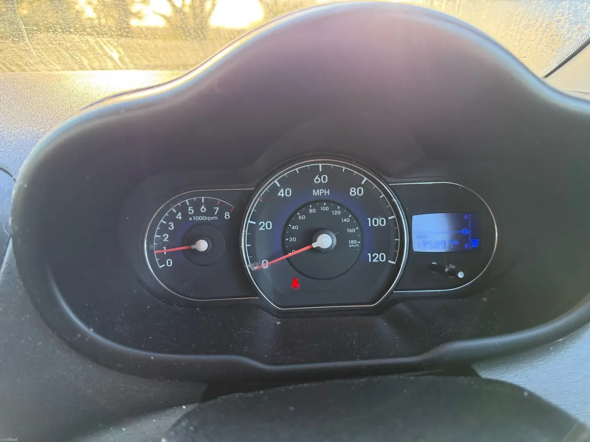 Hyundai i10 - Image 4