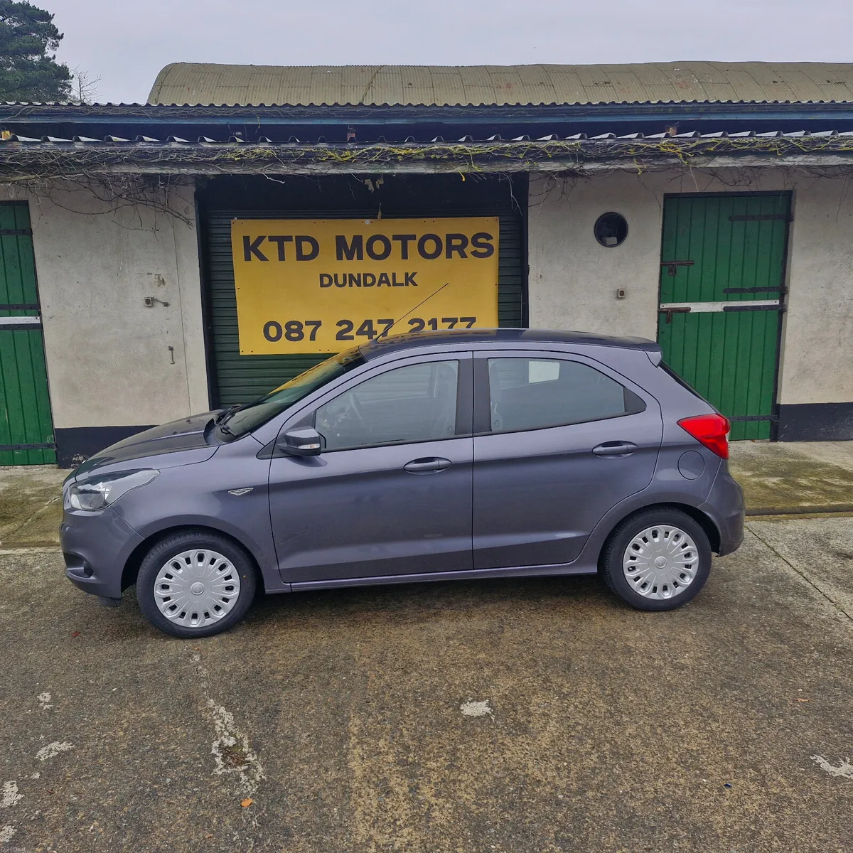 17 Ford Ka+ 5dr - Image 2