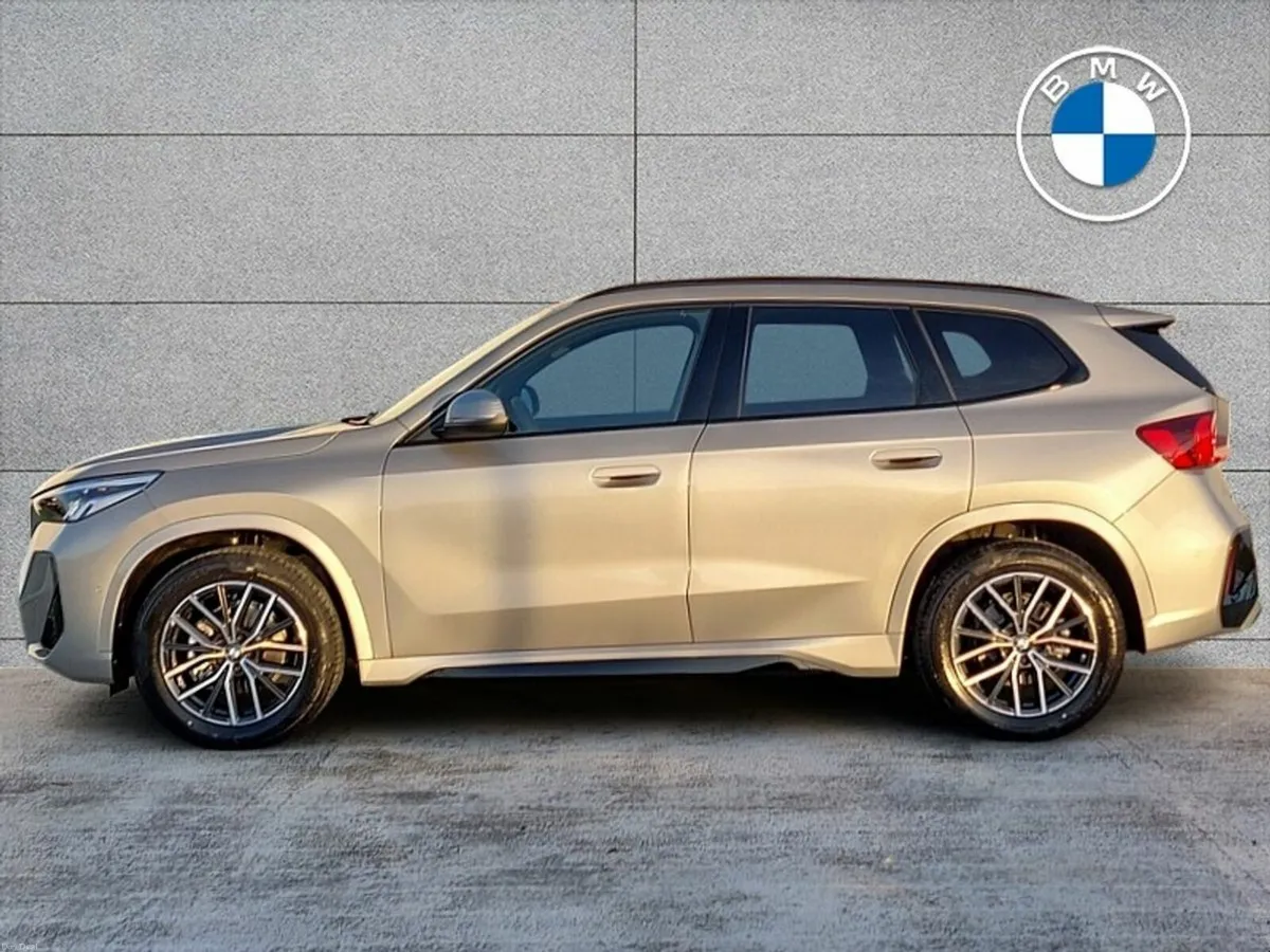 BMW iX1 eDrive20 M Sport - Image 3