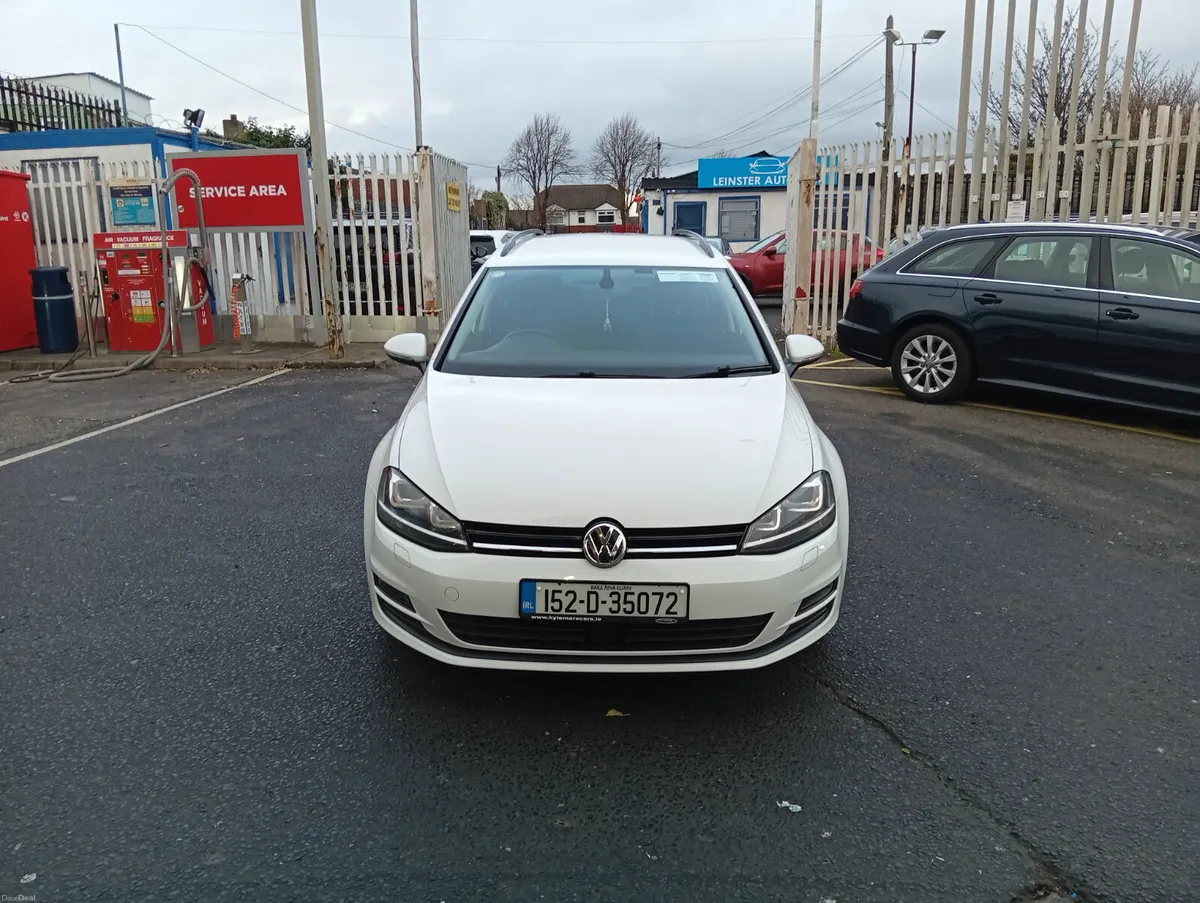 Volkswagen Golf 2015 automatic - Image 2