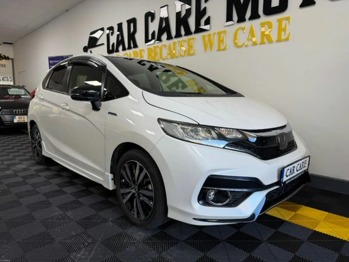 Honda Fit 2018 Honda Fit 1.5 Hybrid - Image 2