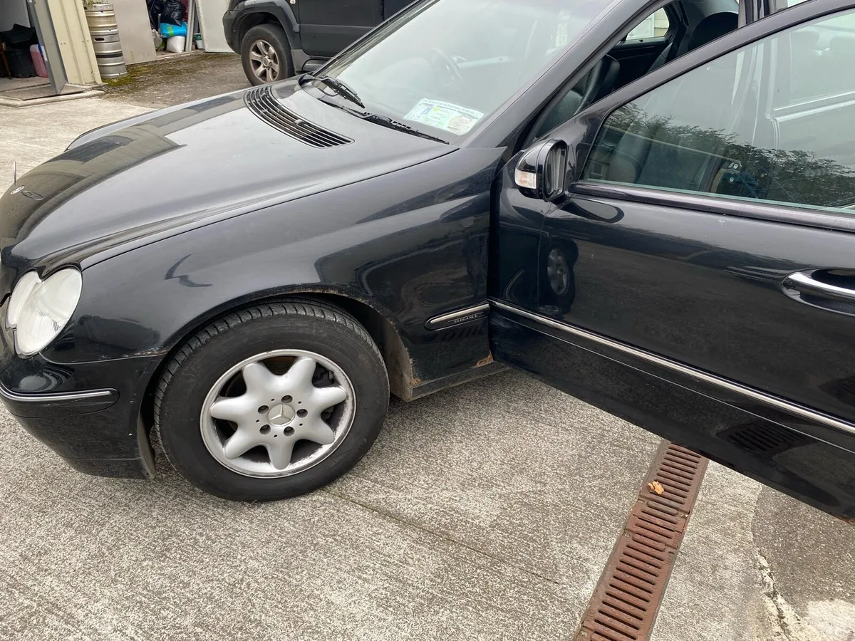 Mercedes 180C Auto 2001 - Image 4