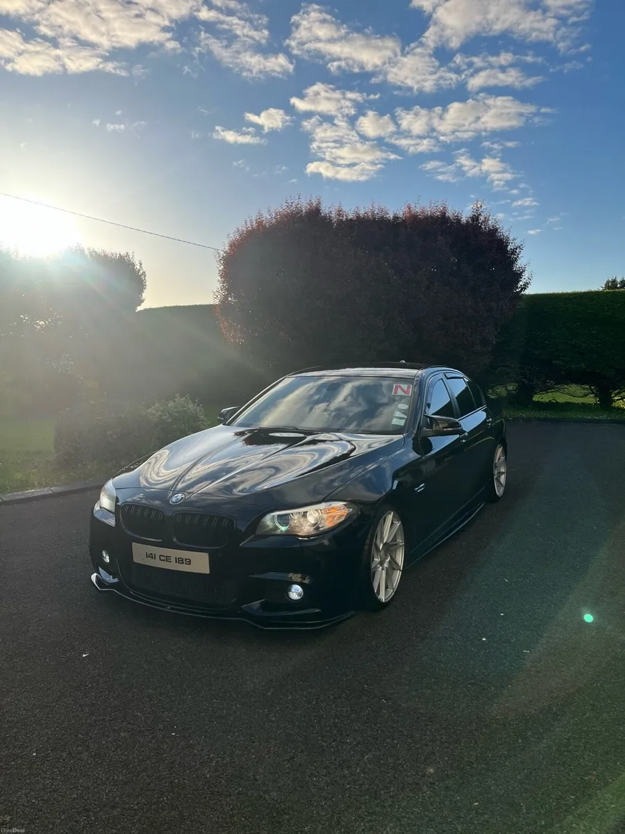 BMW 520d - Image 1