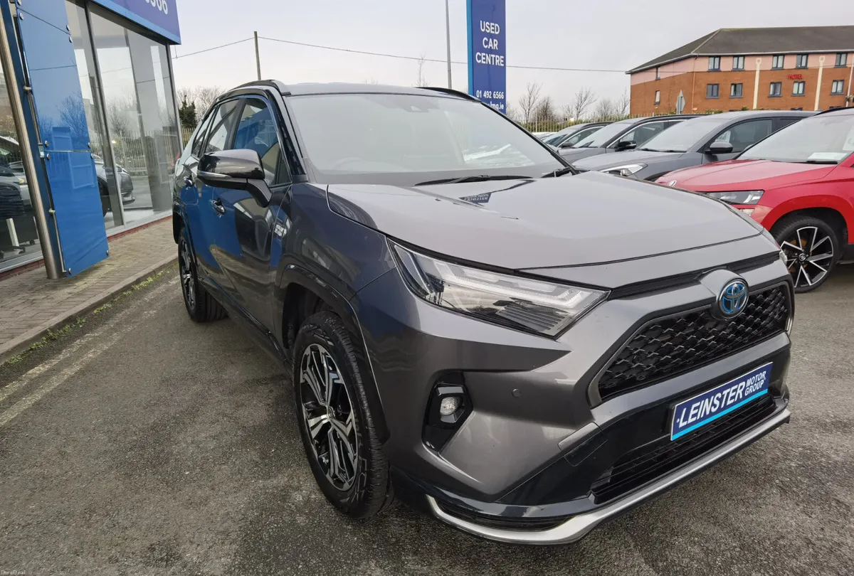 TOYOTA RAV4 2.5 AWD DYNAMIC AUTOMATIC PHEV - Image 3