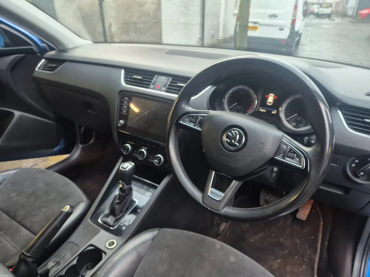 Skoda Octavia 2017 - Image 2