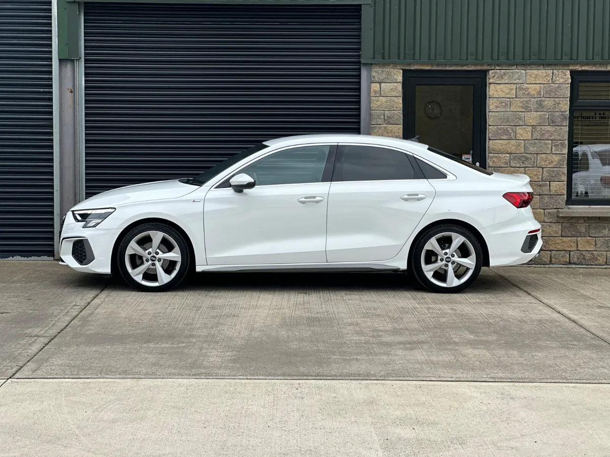 Audi A3 2021, 30 TFSI  S-Line - Image 3