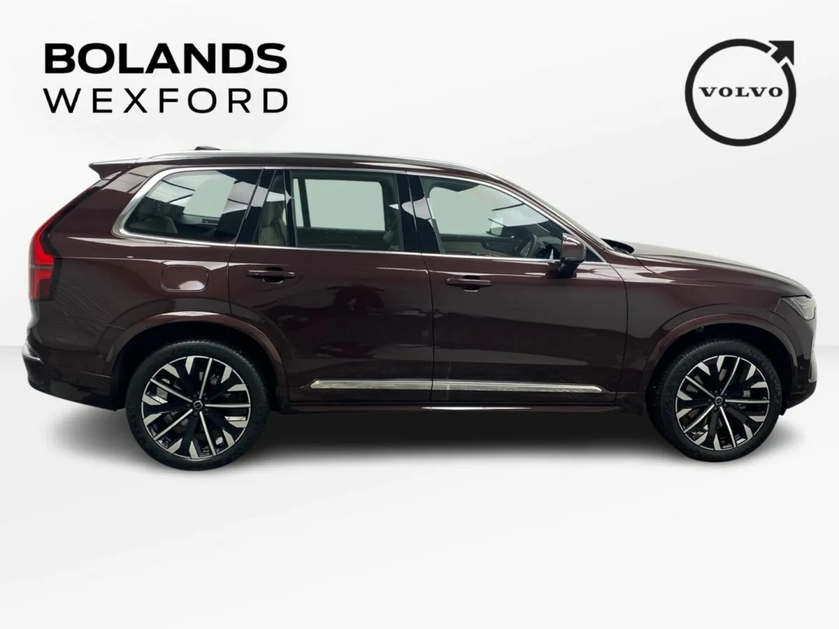 Volvo XC90 XC90 Plus with 21inch alloys in Mulberr - Image 4