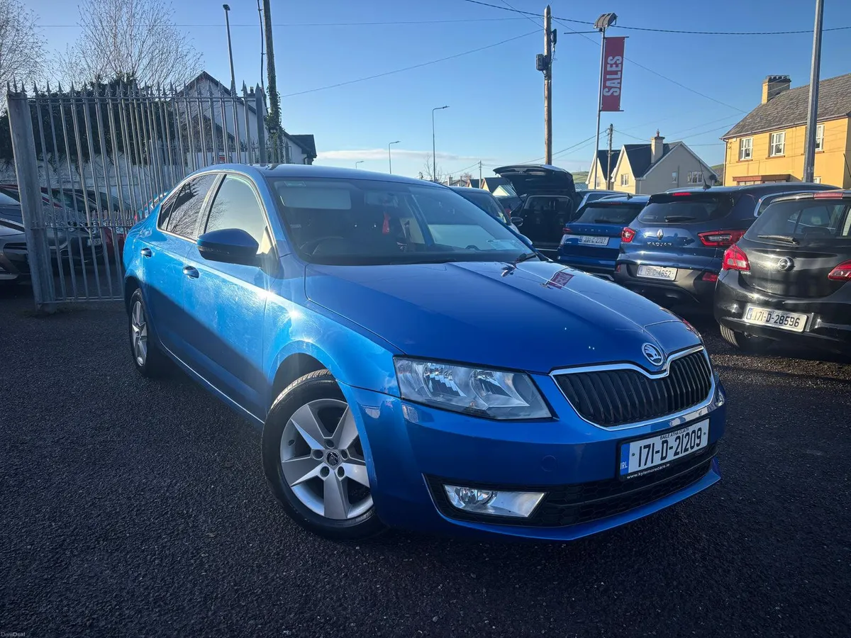 Skoda Octavia 2017  AUTOMATIC  DIESEL - Image 1