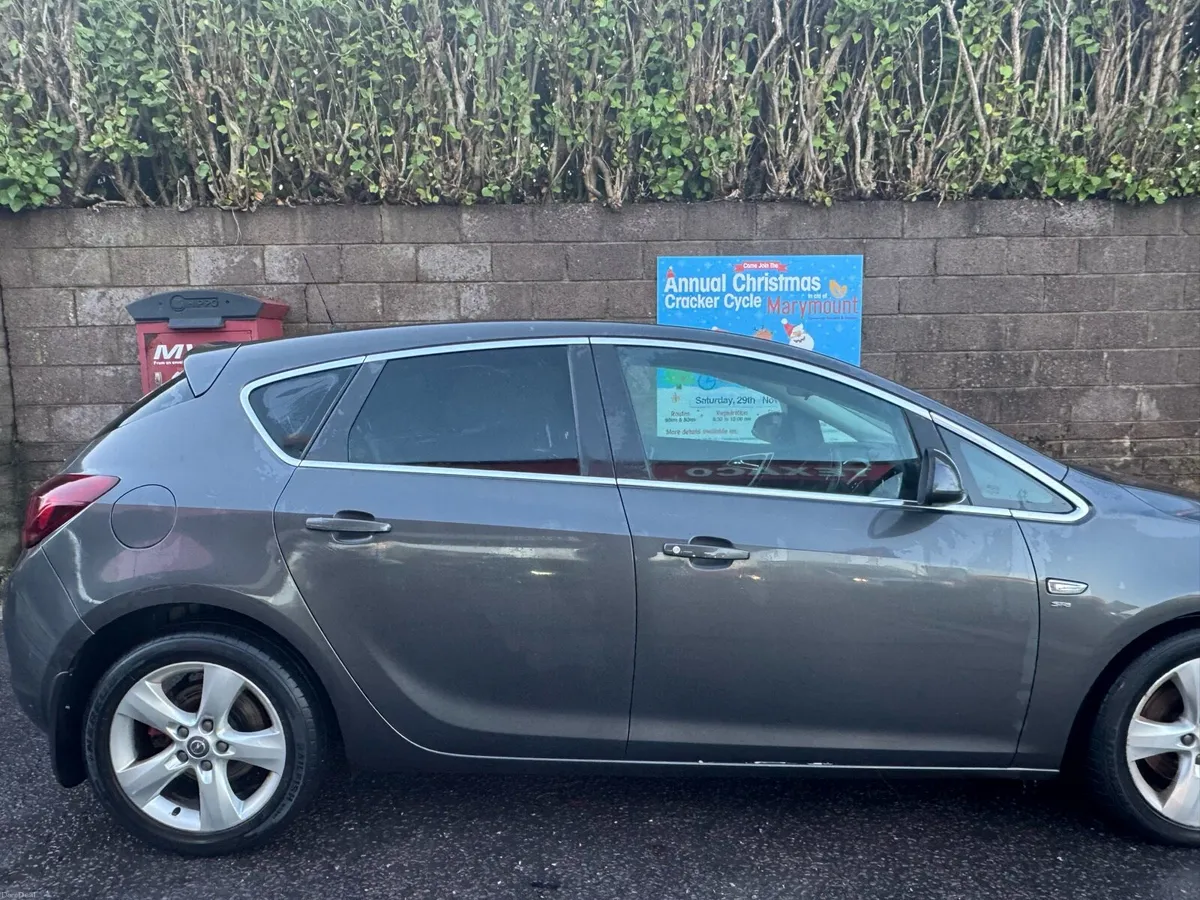 2012 Opel Astra J 1.7 CDTI – Manual - Image 4