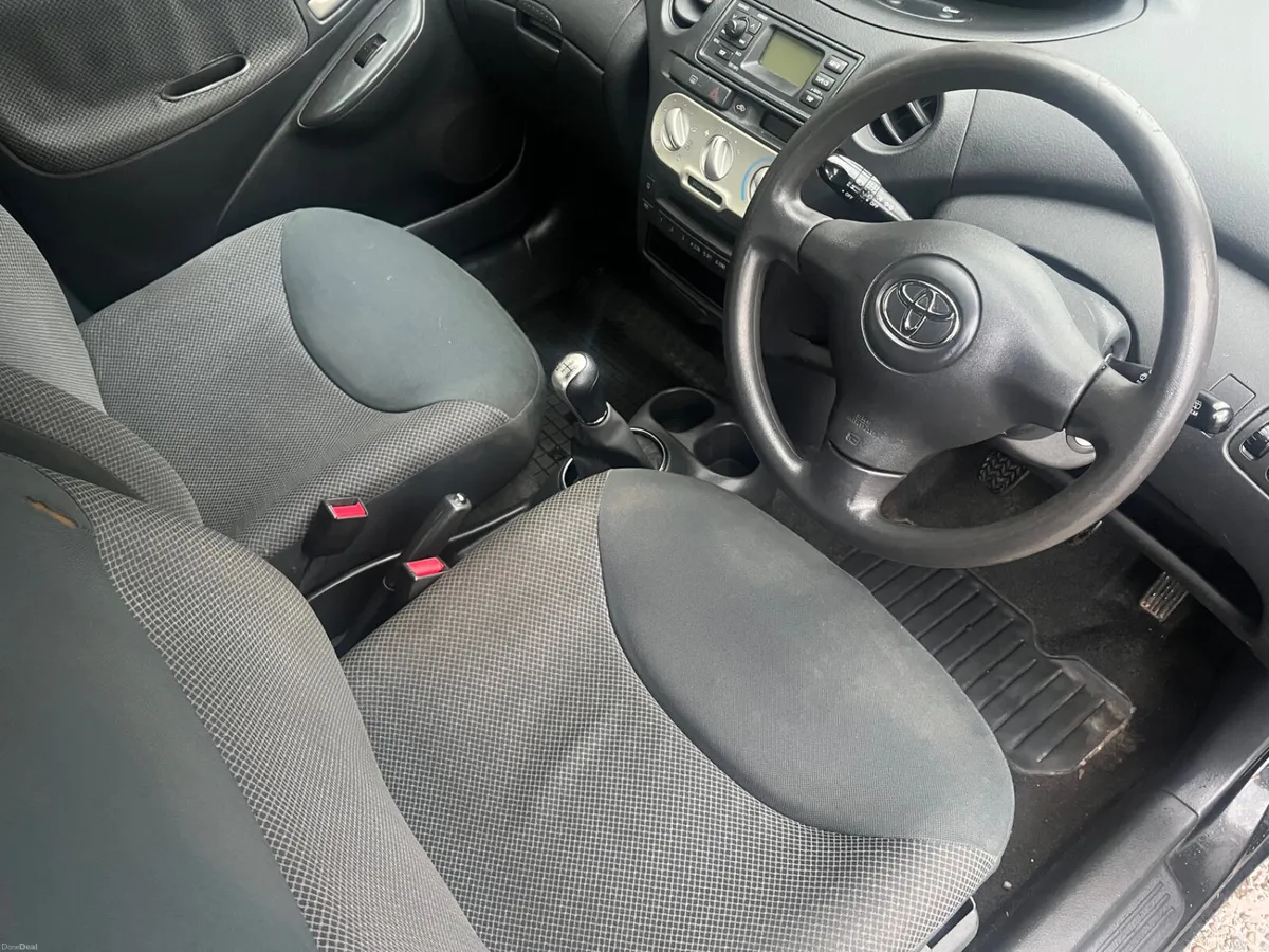 Toyota Yaris 1.0 - Image 4
