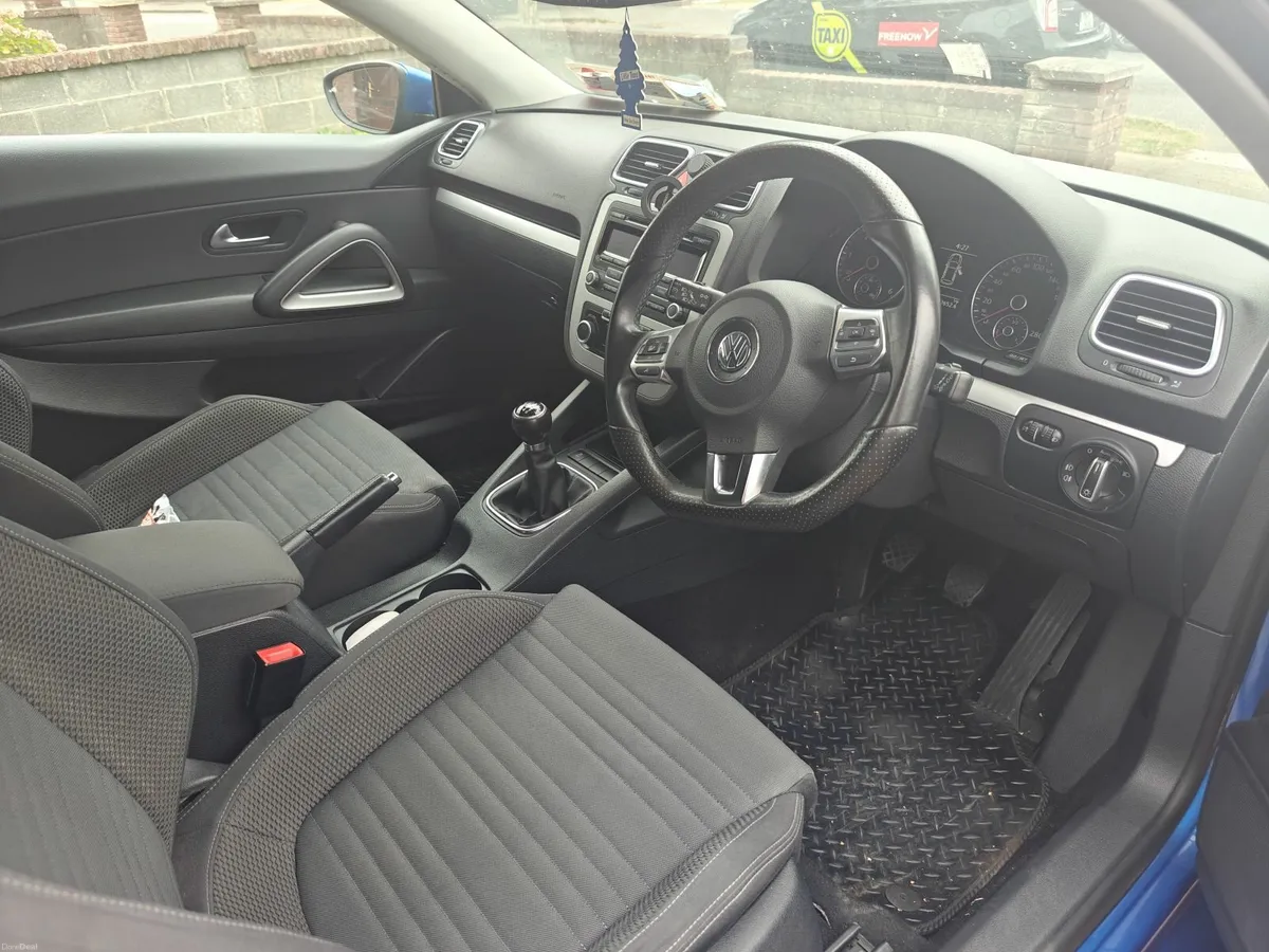 Volkswagen Scirocco 2012 - Image 2