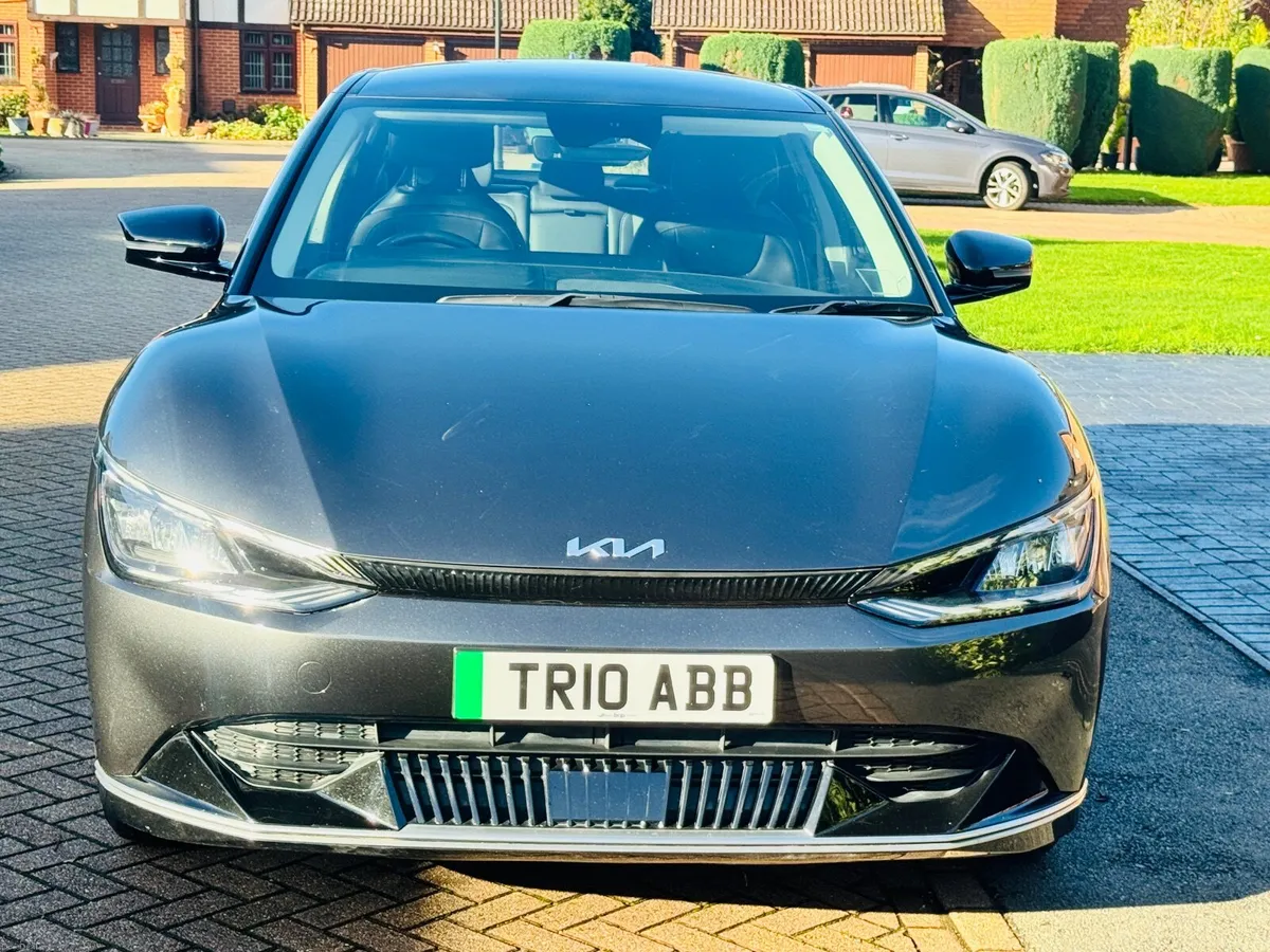 Kia EV6 Air Model 2022 350 range - Image 1