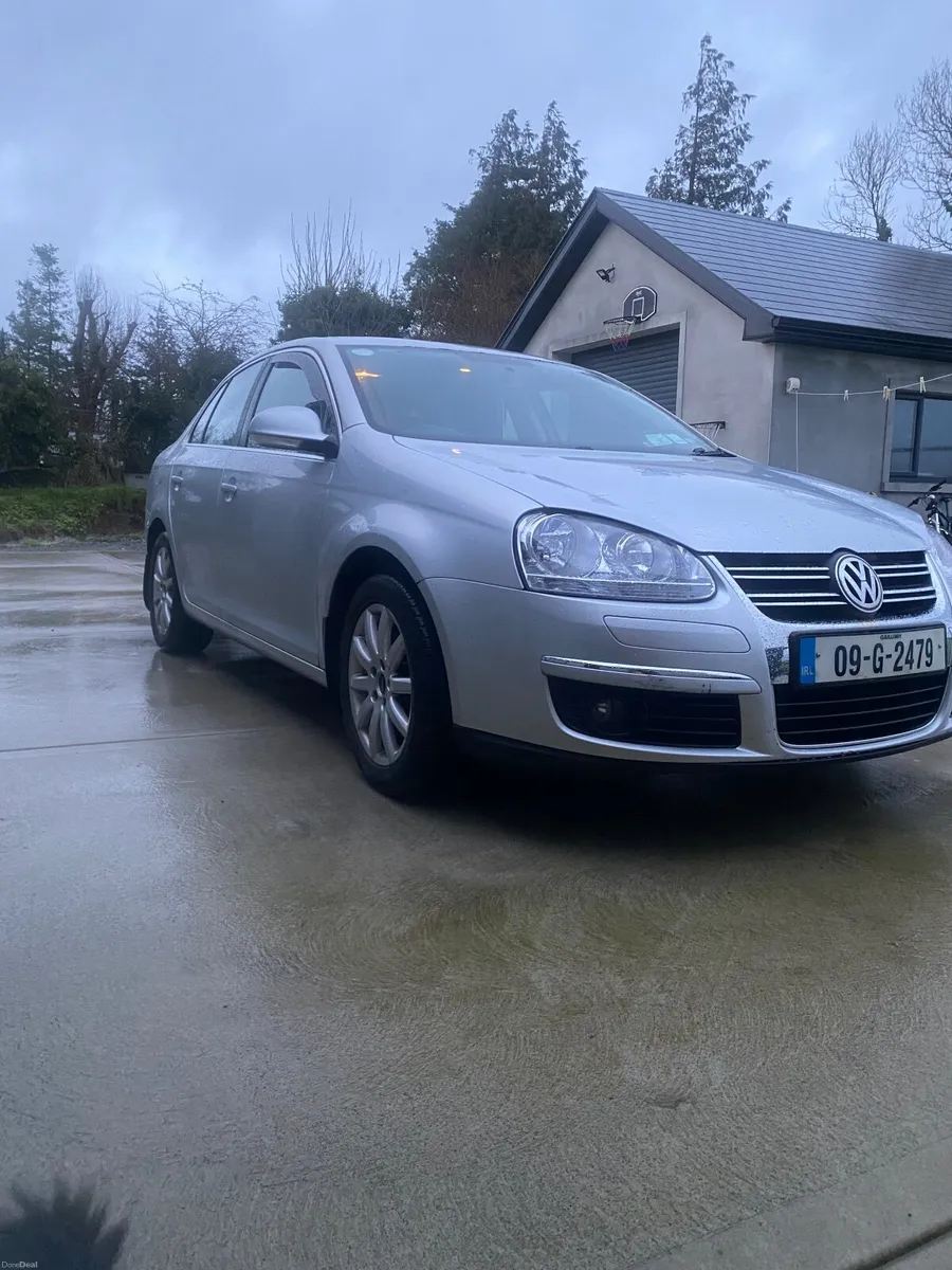Volkswagen Jetta 2009 - Image 1