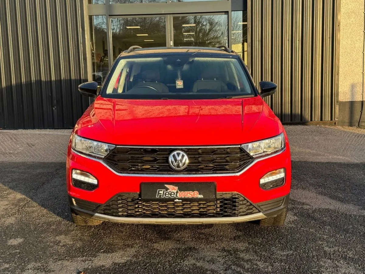 1.6 TDI Design SUV 5dr Diesel Manual Euro 6 (s/s) - Image 2