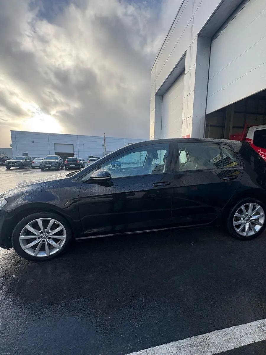 Volkswagen Golf - Image 2