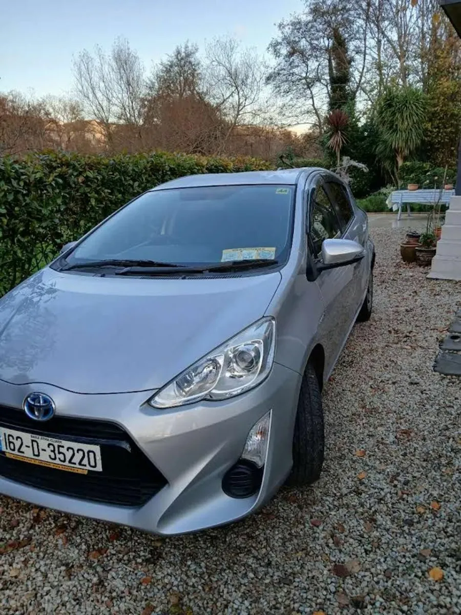 Toyota Aqua 2016 - Image 2