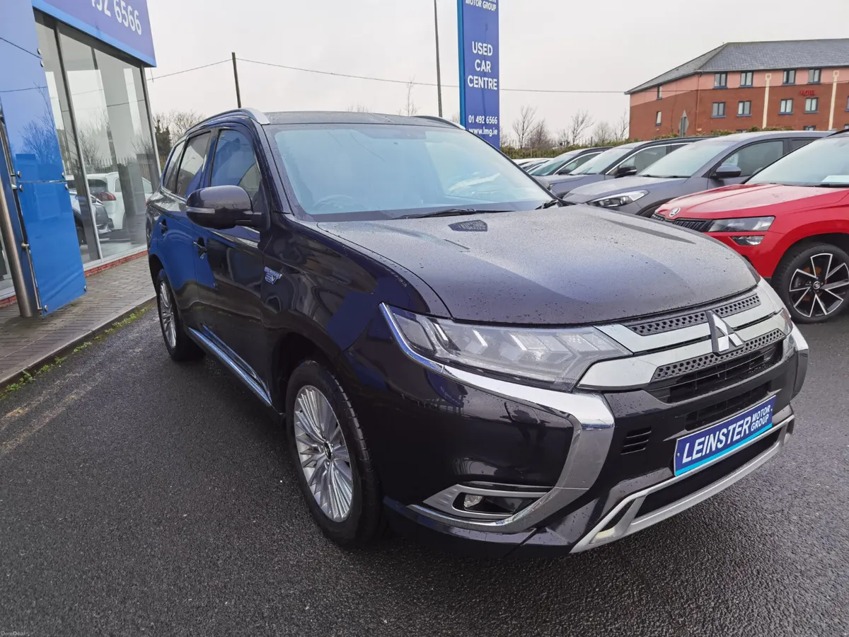 MITSUBISHI OUTLANDER 2.4 4H AUTOMATIC PHEV - Image 3