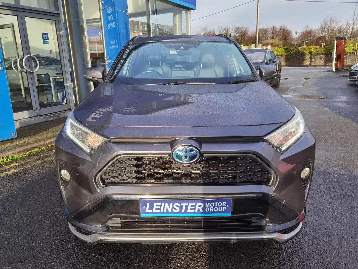 TOYOTA RAV4 2.5 AWD-I DESIGN AUTOMATIC PHEV - Image 2