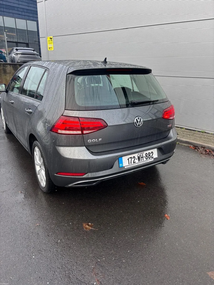 2017 Volkswagen Golf - Image 3