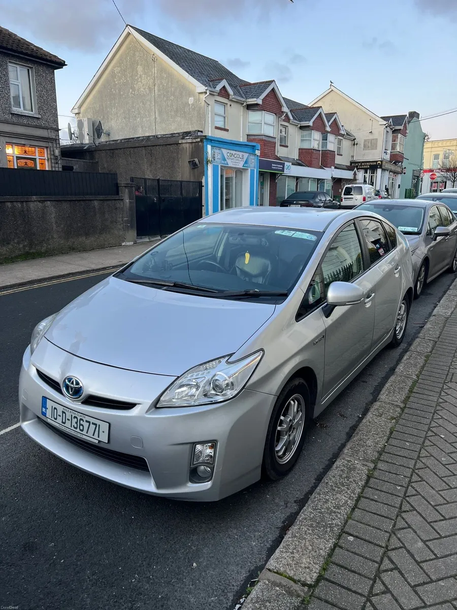 Toyota Prius - Image 2