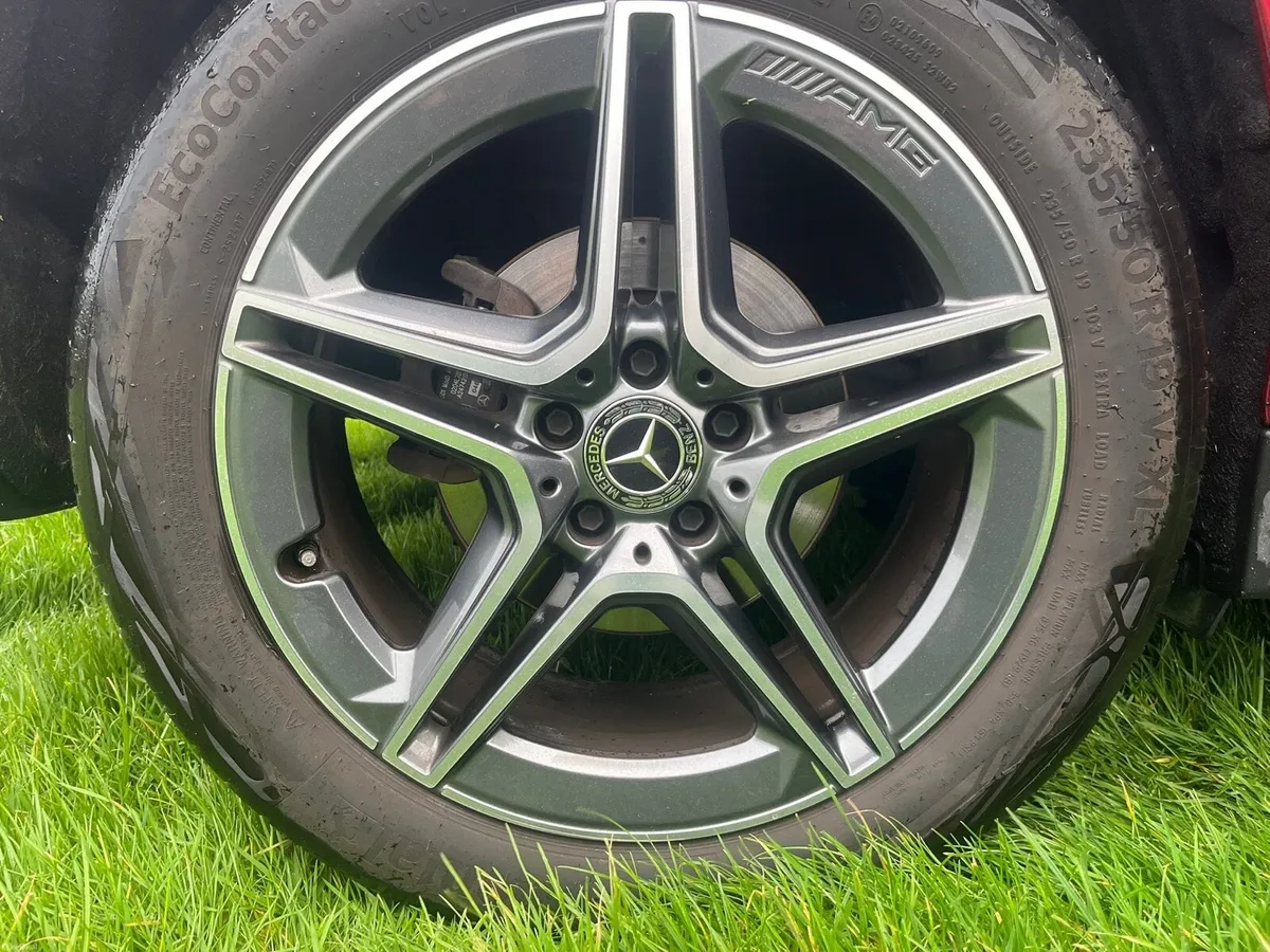 2021 Mercedes GLA 200D - Image 4