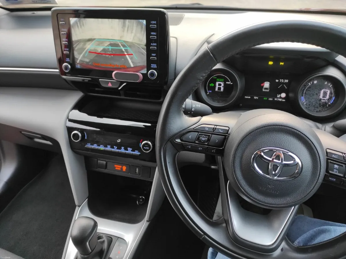 Toyota Yaris Cross 2022 - Image 2