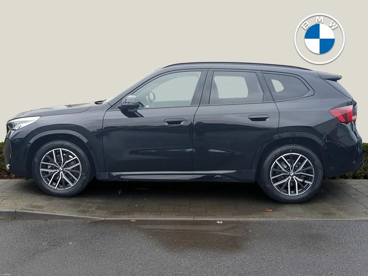 BMW iX1 iX1 eDrive20 M Sport - Image 3