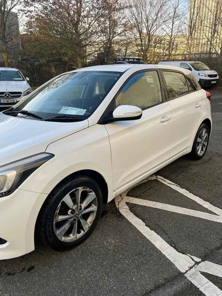 Hyundai i20 - Image 1