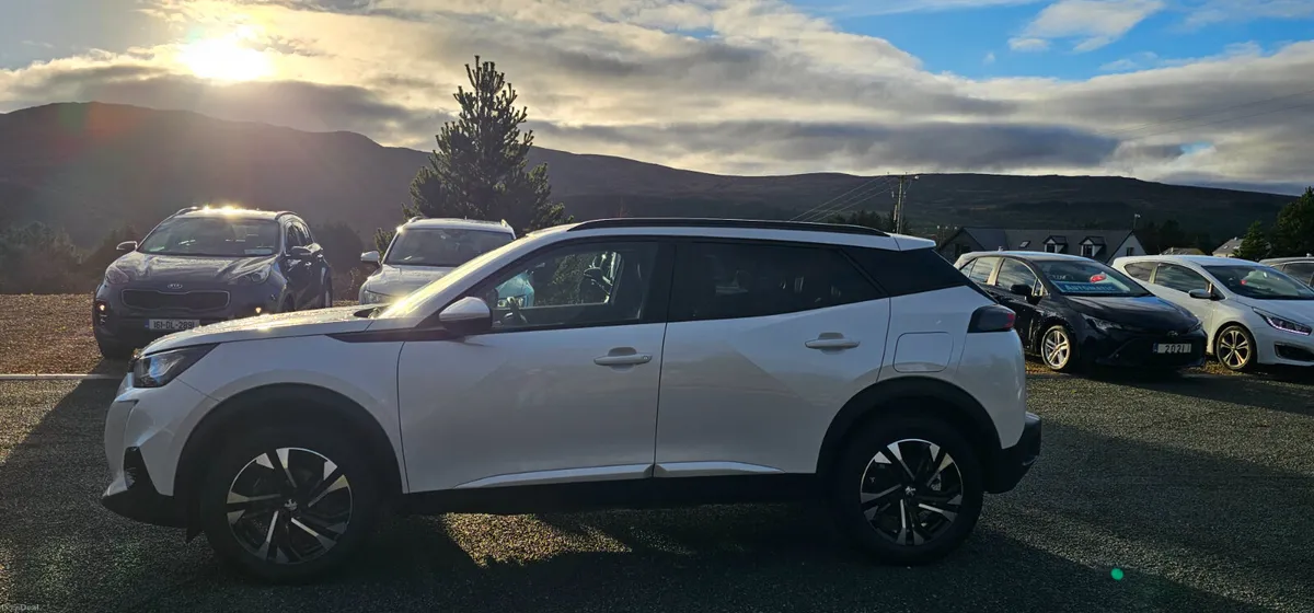 Peugeot 2008 1.5 Blue HDI Allure 2021 - Image 3