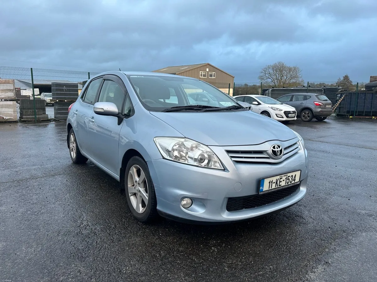 Toyota Auris 2011 Automatic - Image 1