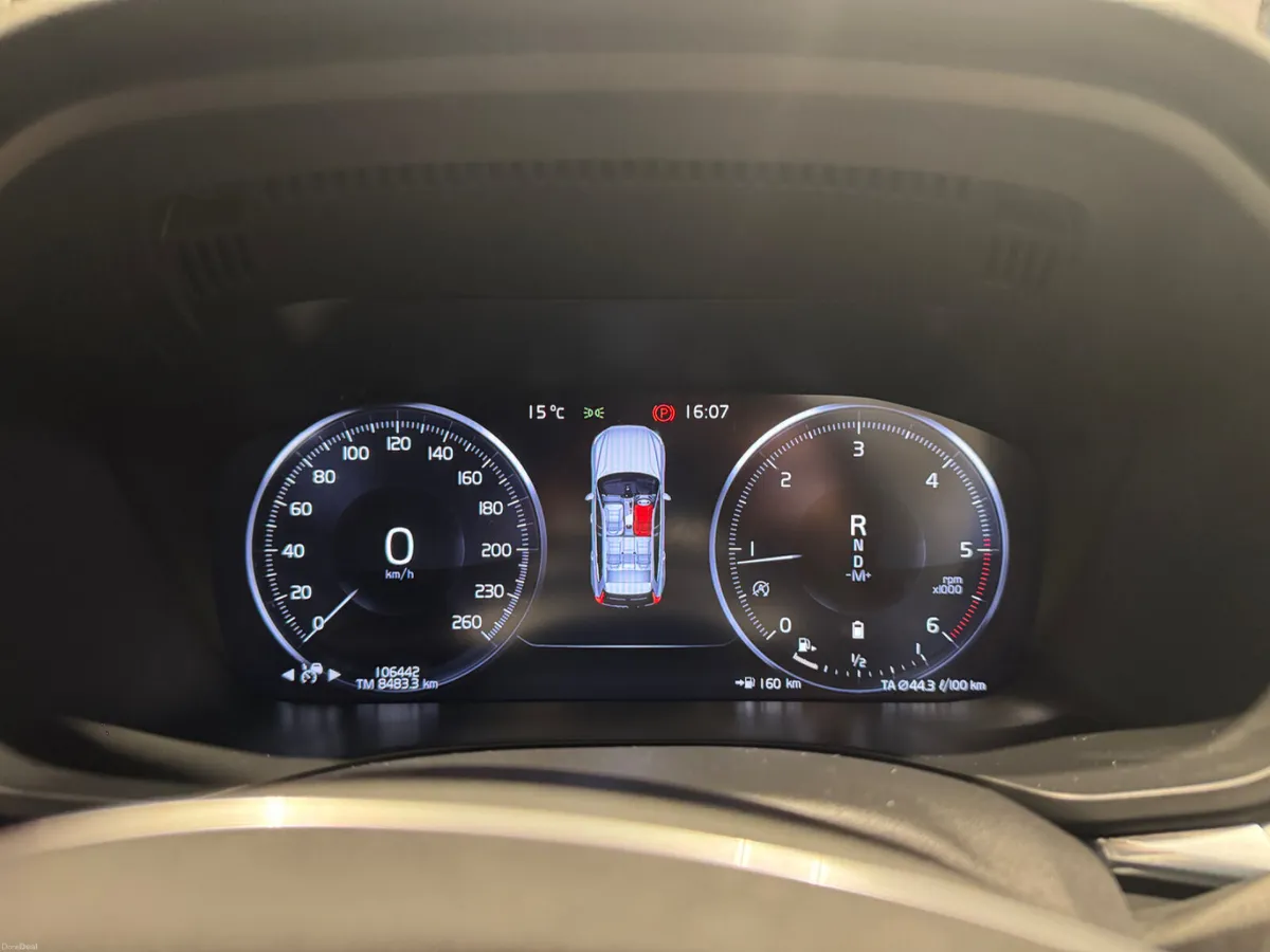 Volvo XC60 2021 - Image 5