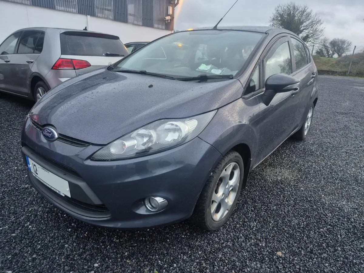 Ford Fiesta 2012 - Image 2