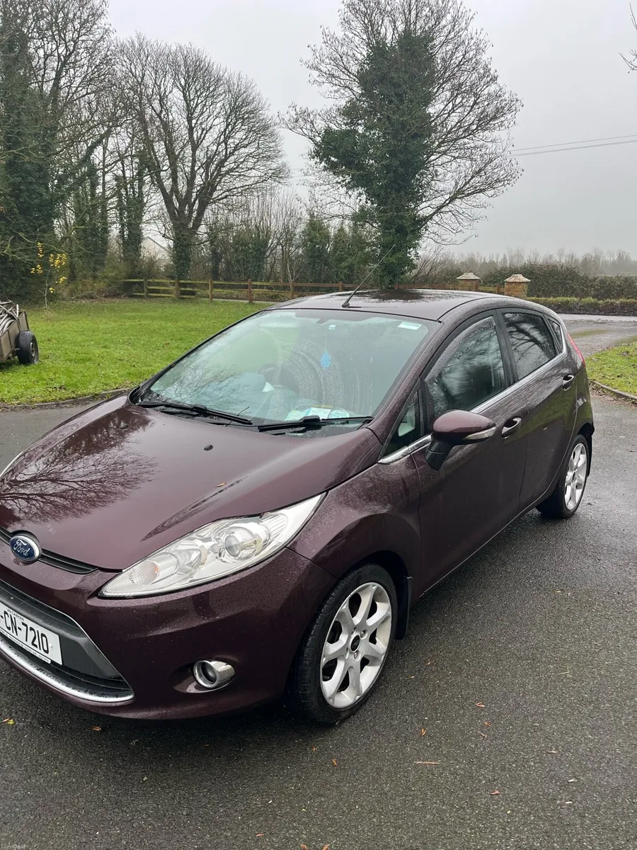 1.6D Ford Fiesta Zetec - Image 2