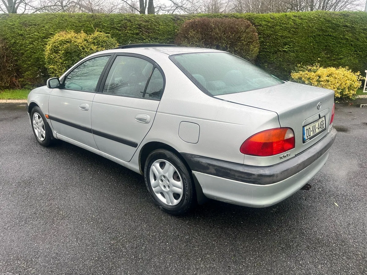 Toyota Avensis - Image 4