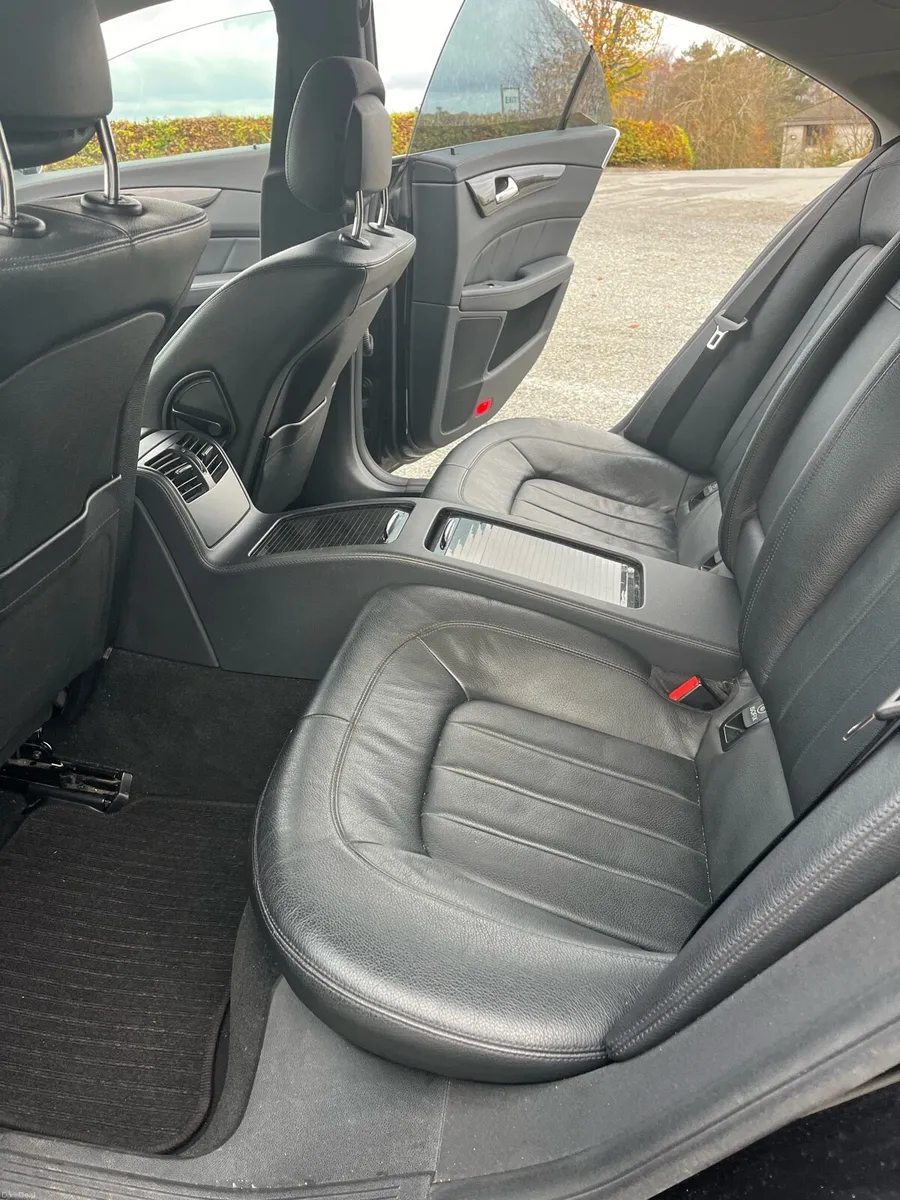 Mercedes Benz cls - Image 4