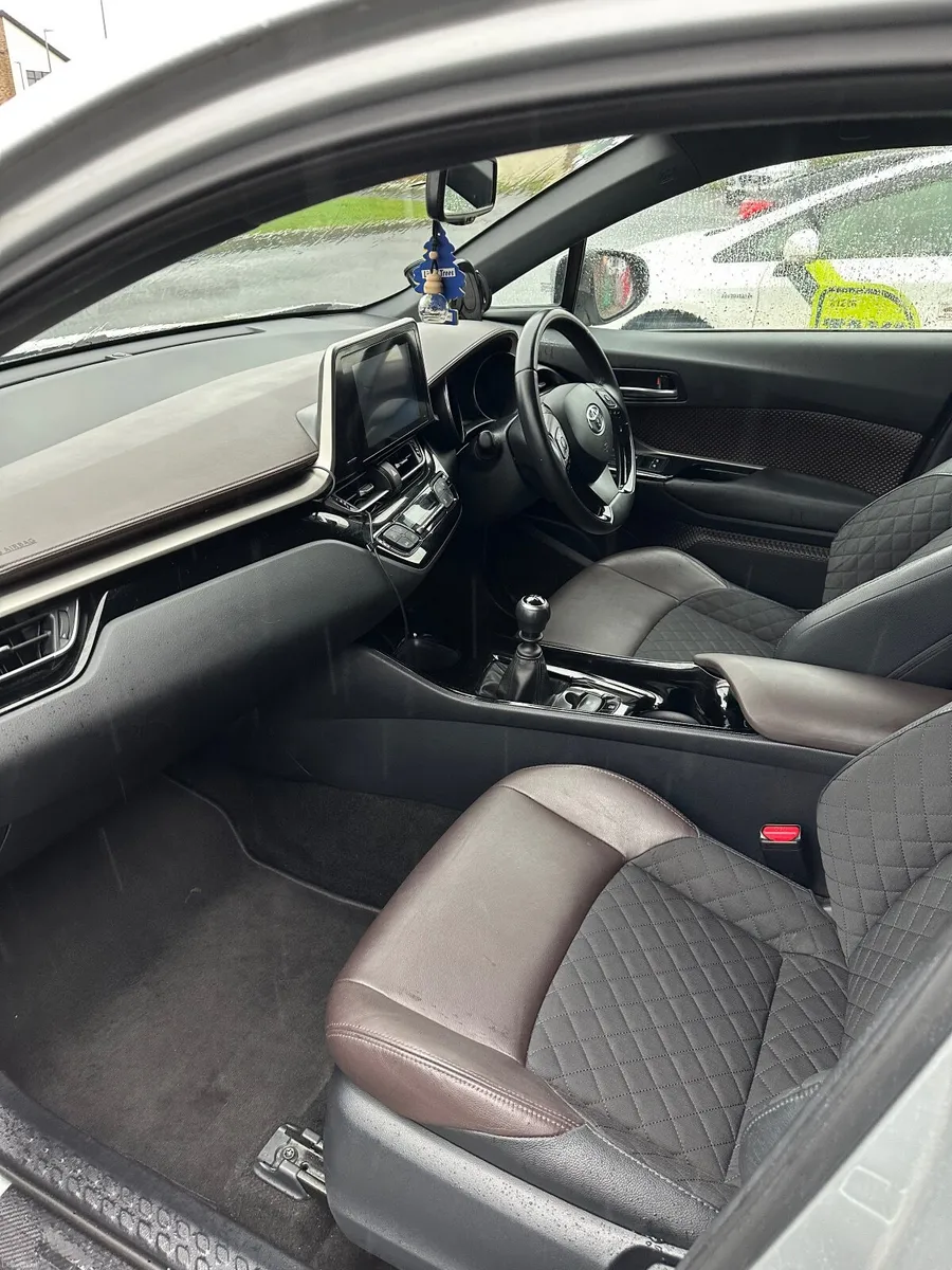 Toyota C-HR 2018 1.2 Turbo Luna - Image 4