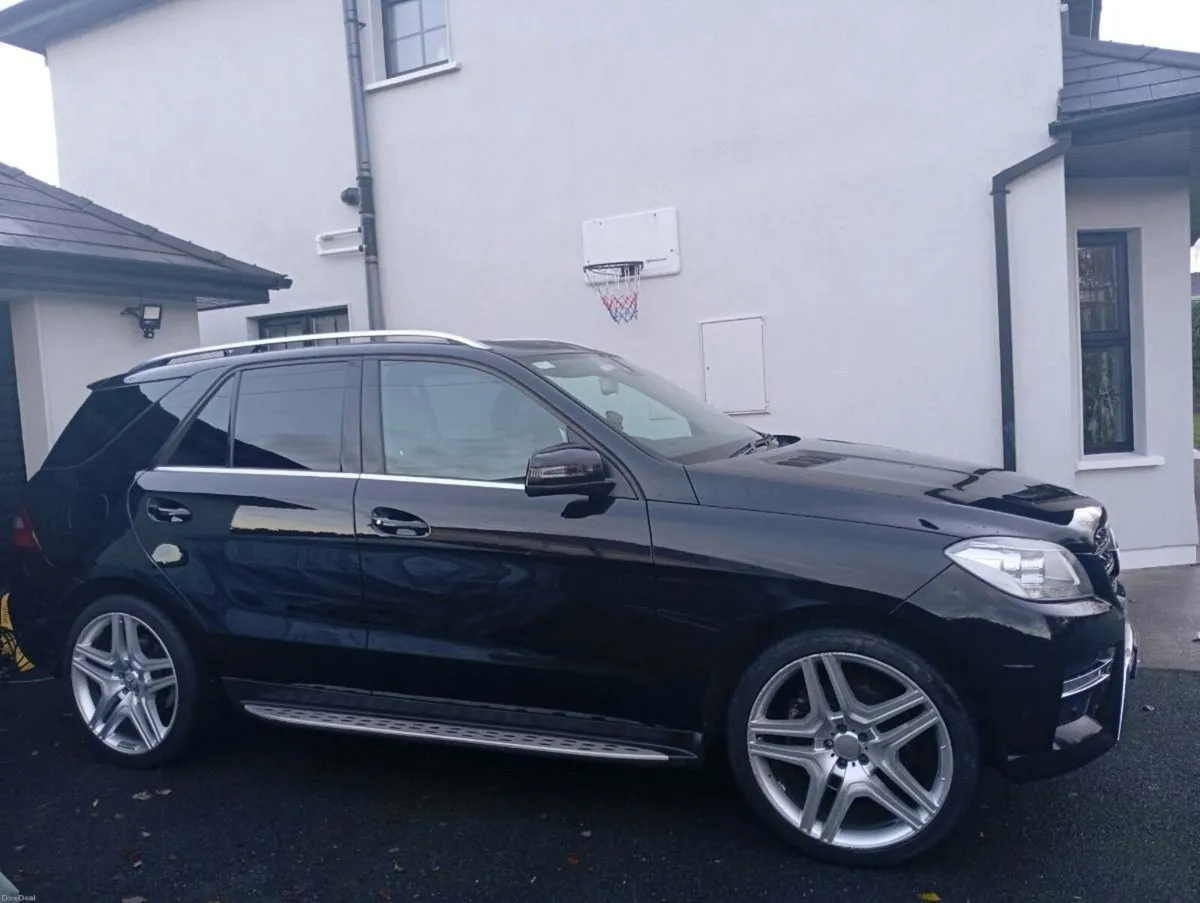 MERCEDES ML250 AMG SPORT - Image 2