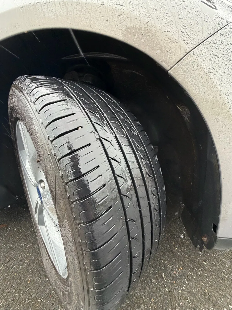 Ford Focus 2014 1.6 95PS 4DR - Image 3