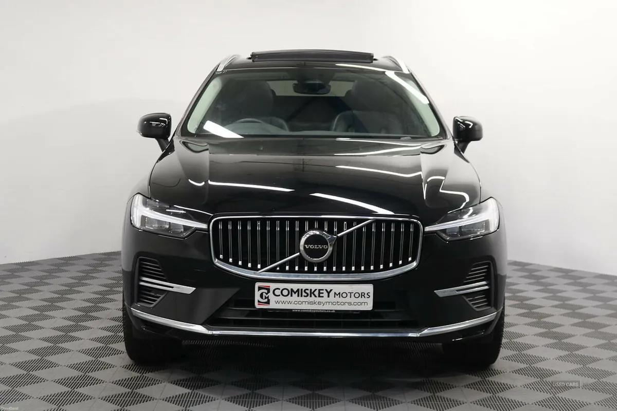 Volvo XC60 h T6 Core - Image 2