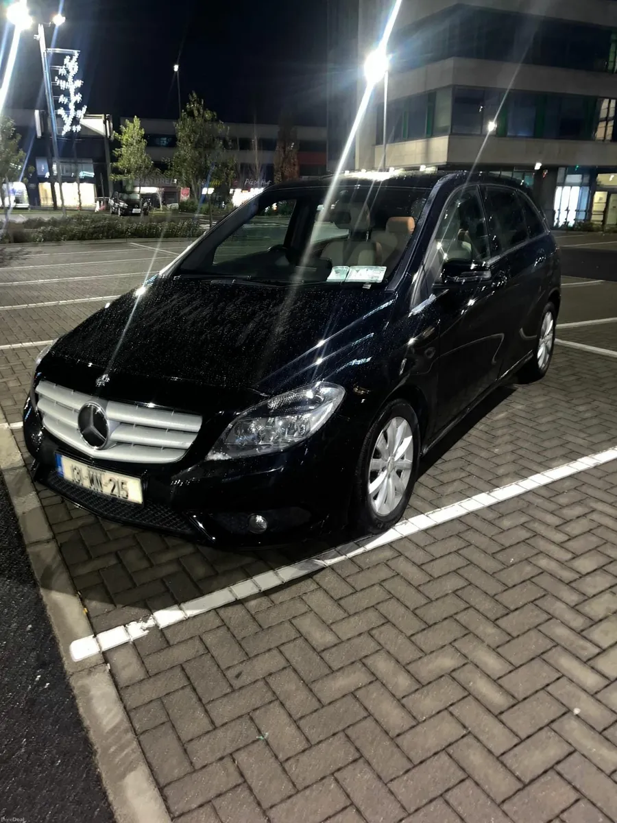 Mercedes B-Class AUTO LOW KM - Image 1