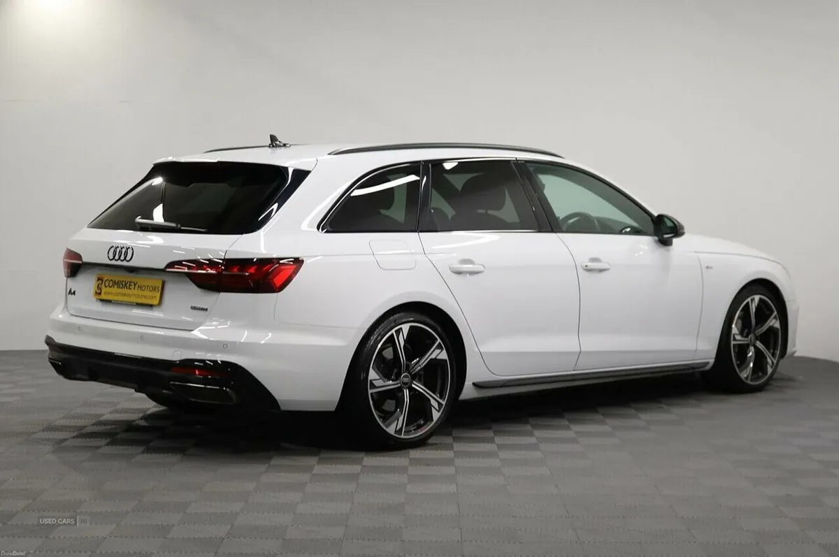 Audi A4 Avant TDI 40 Black Edition S Tronic Quattr - Image 6