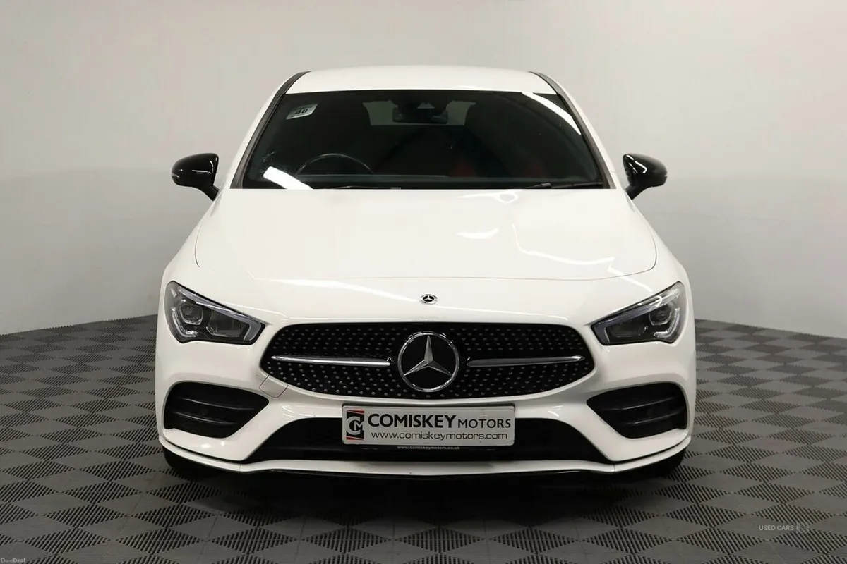 Mercedes-Benz CLA 180 AMG Line - Image 2
